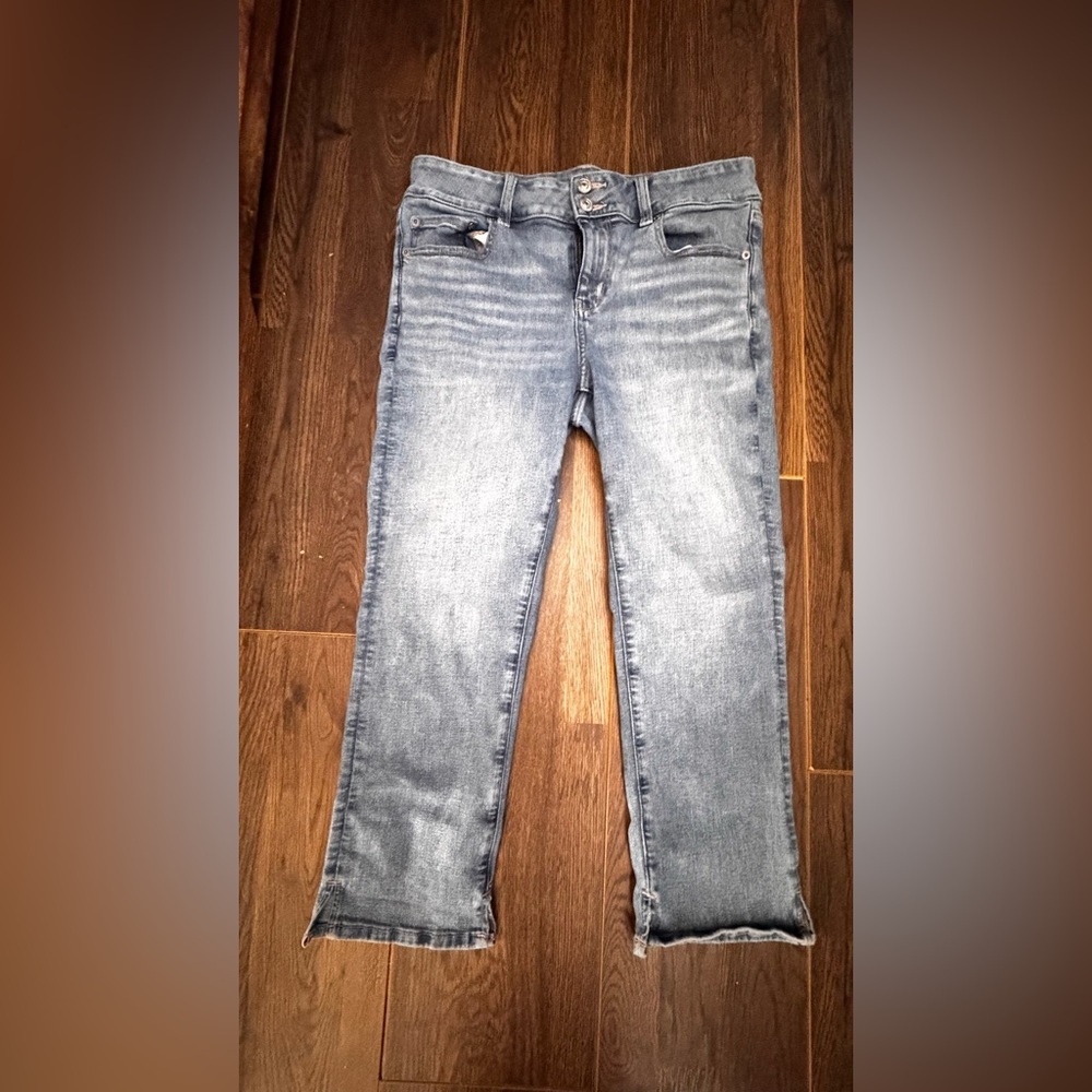 American Eagle Outfitters Medium Blue Artist Crop Jeans size 10